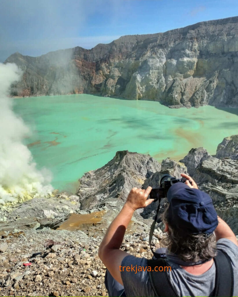 Turquoise acidic lake at Ijen Crater, the largest in the world