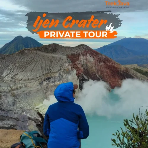 Ijen Private Tour with view of Ijen Crater and volcanic lake